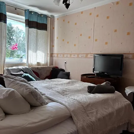 Spacious One With A Balcony, Jaerveotsa Tee 41 Διαμέρισμα